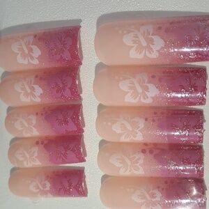 Pretty Press On Nails